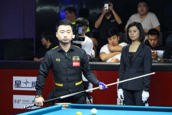 莱斯特城坚 莱斯特城坚