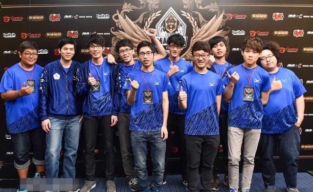 球场上的明 球场上的明